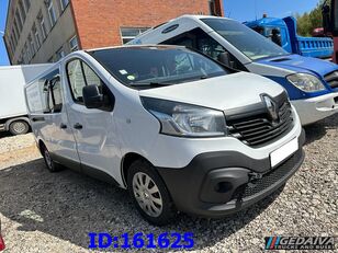 грузопассажирский микроавтобус Renault Trafic - Engine damage