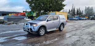 пікап Mitsubishi L200