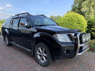 пикап Nissan Navara