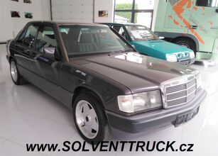 седан MERCEDES-BENZ 190E