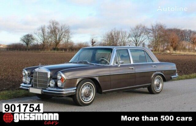 седан Mercedes-Benz 300 SEL 6.3 Limousine, W109