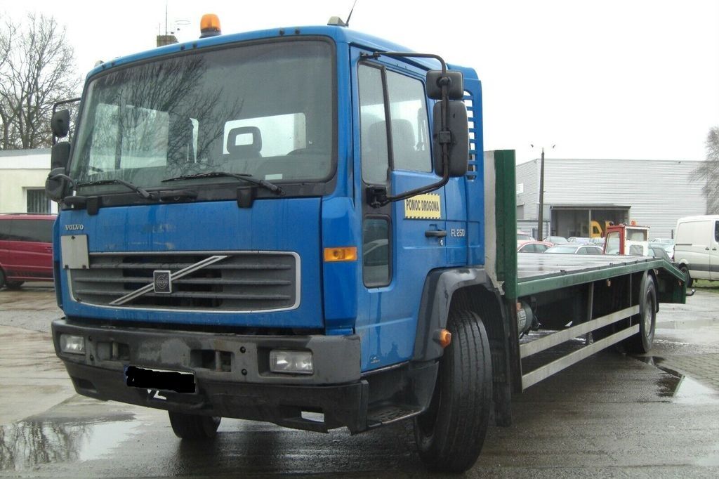 автовоз Volvo FL 250   Járműszállító + cs