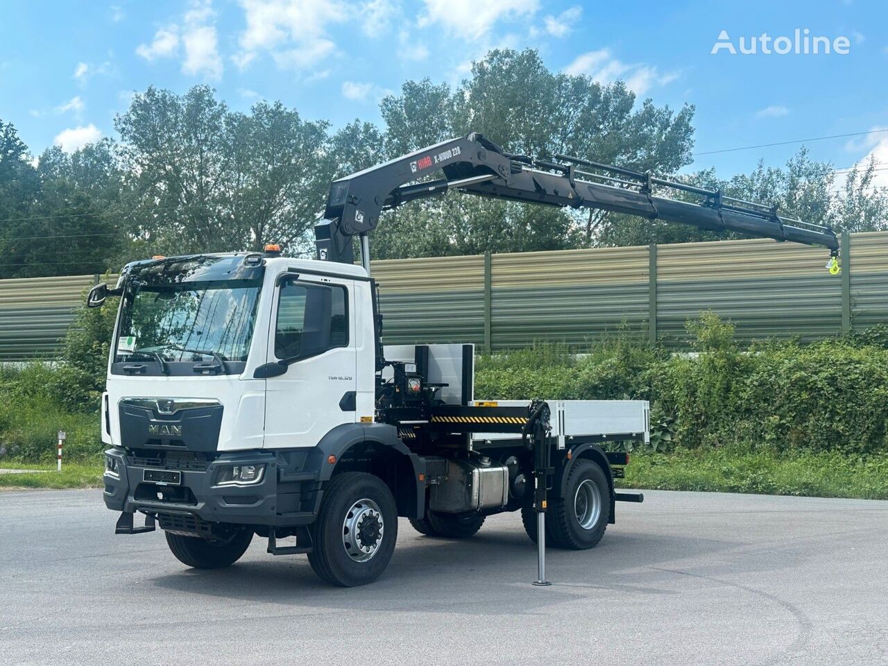 новый бортовой грузовик MAN TGM 18.320 4x4 Euro 6e Pritsche Hiab 228-4 Kran