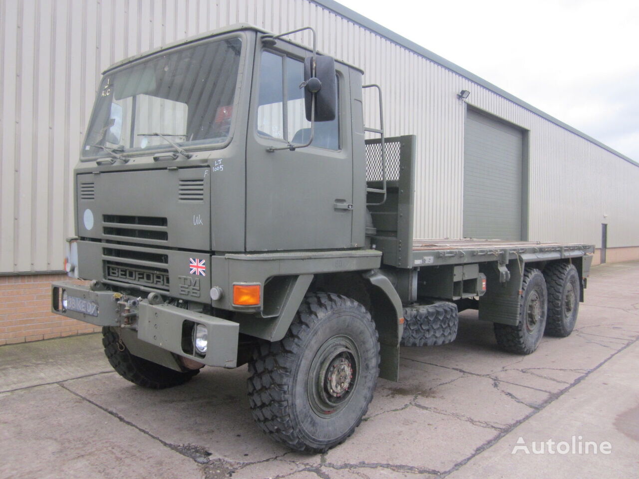 грузовик платформа Bedford TM 6x6