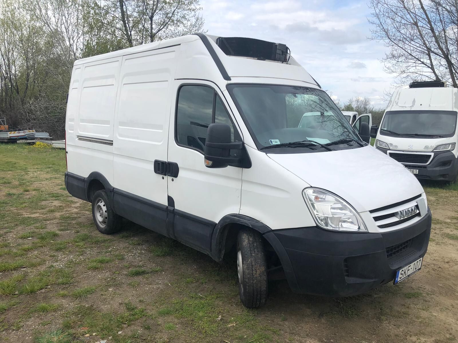 мікроавтобус рефрижератор IVECO Daily 29 L 10 - Carrier Viento 200 frigo