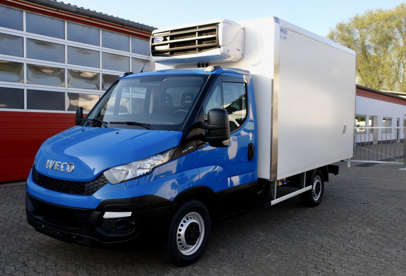 вантажівка рефрижератор < 3.5т IVECO Daily 35S13