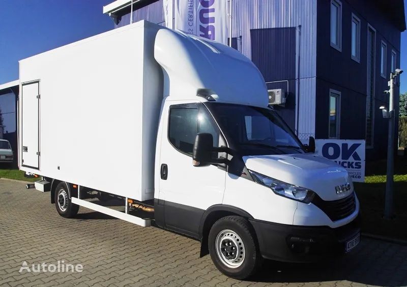 https://autoline.ua/img/s/kommercheskiy-avtomobil-avtofurgon-3-5t-IVECO-Daily-35S18H---1696404280413600830_big--23100410243800108000.jpg