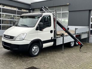 бортовой грузовик < 3.5т IVECO Daily 40C17 Flatbed + crane - Hiab 026T