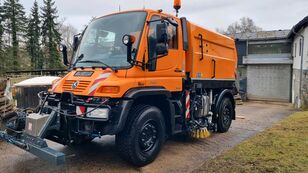 прибиральна машина Mercedes-Benz Unimog  U400 405