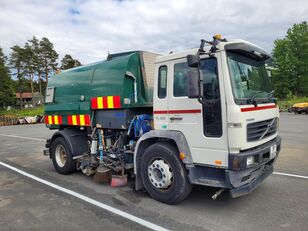 прибиральна машина Volvo FL6E