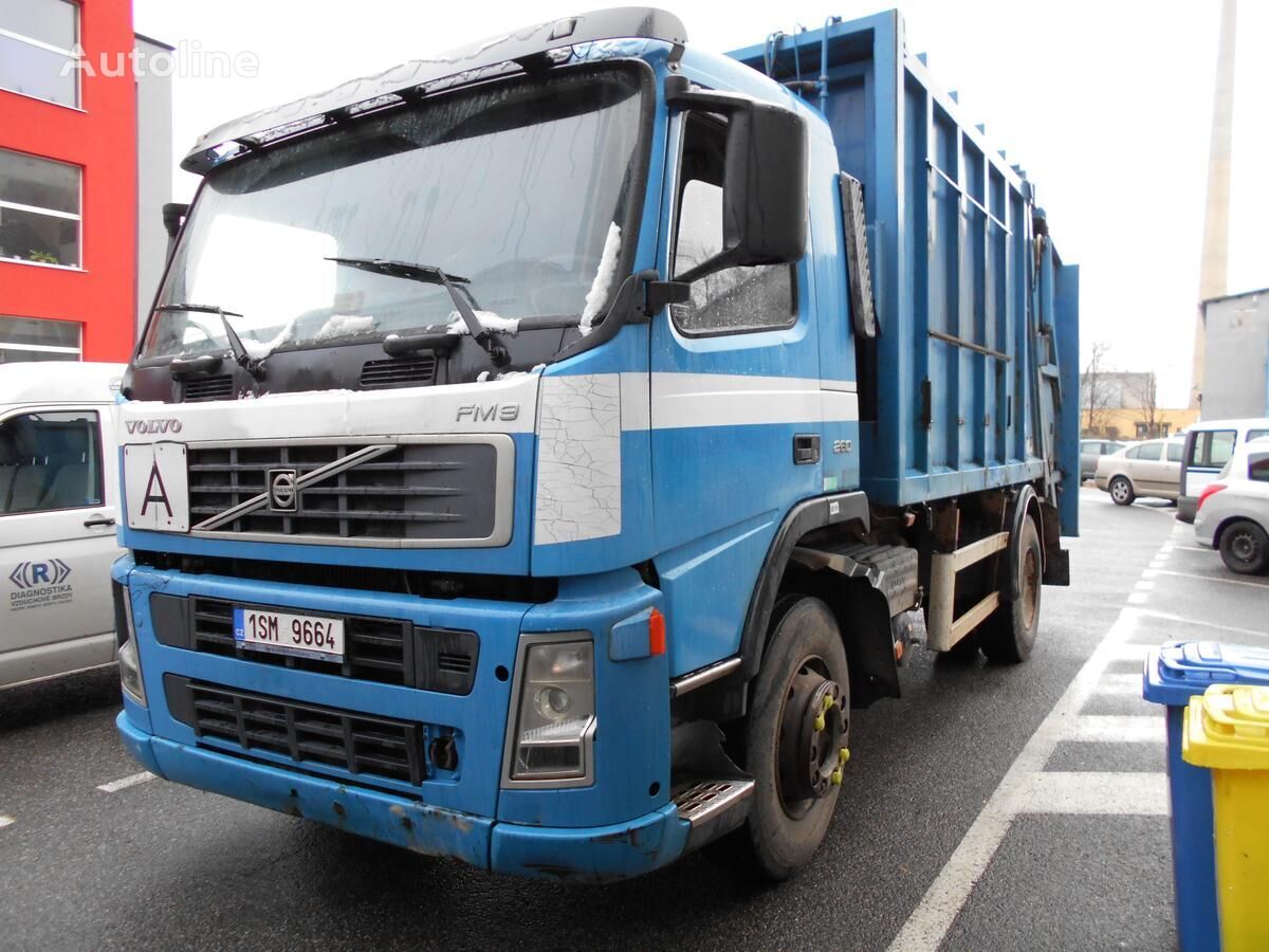 сміттєвоз Volvo FM 9 popelář