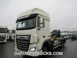 контейнеровоз DAF FAR XF480