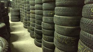 легковантажна шина Bridgestone
