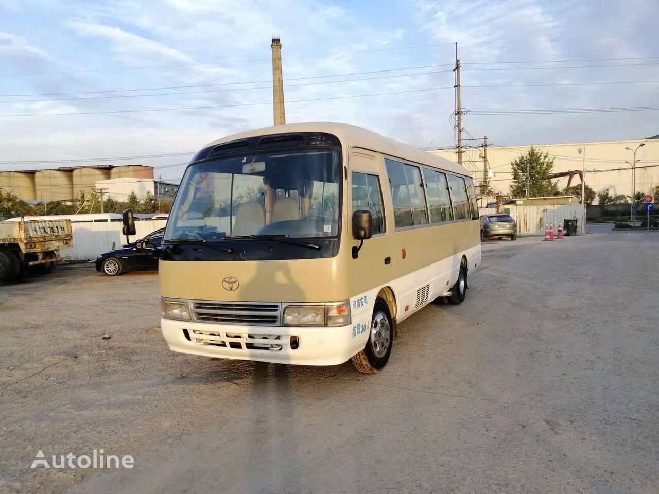 перонний автобус Toyota Coaster