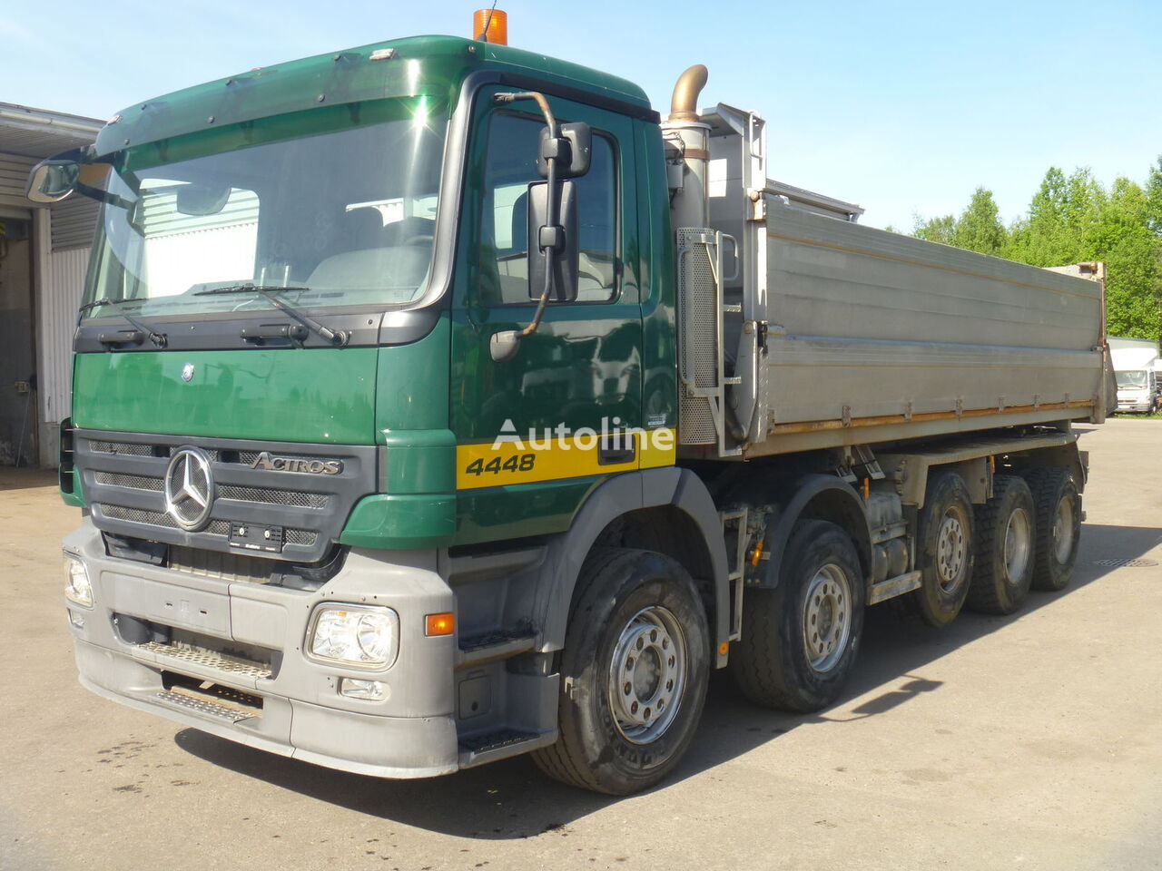 самосвал Mercedes-Benz Actros 4448