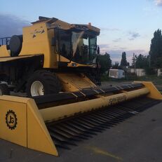 комбайн NEW HOLLAND CSX 7080