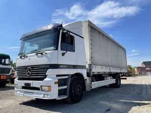 тентованный грузовик Mercedes-Benz Actros 1831