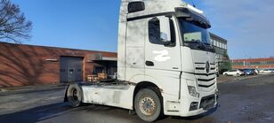 тягач Mercedes-Benz 1845 Actros MP 4 после аварии