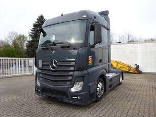 тягач Mercedes-Benz Actros 1843