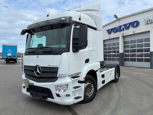 тягач Mercedes-Benz Actros 1843