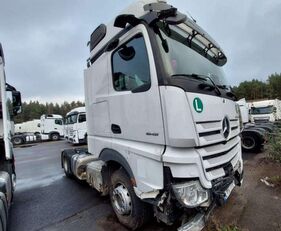 тягач Mercedes-Benz Actros 1845 LS після аварії