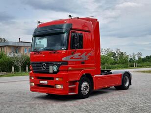 тягач Mercedes-Benz Actros 1853 Mega-Space