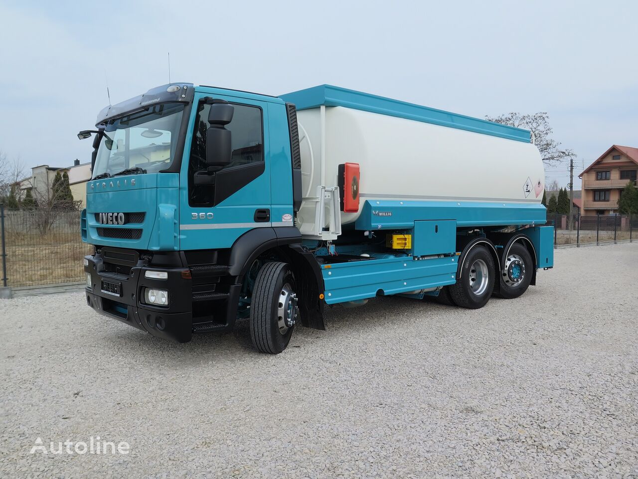 вантажівка автоцистерна IVECO STRALIS