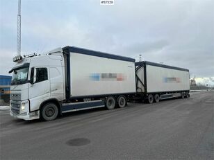 вантажівка фургон Volvo FH 6x2 wood chip truck with trailer