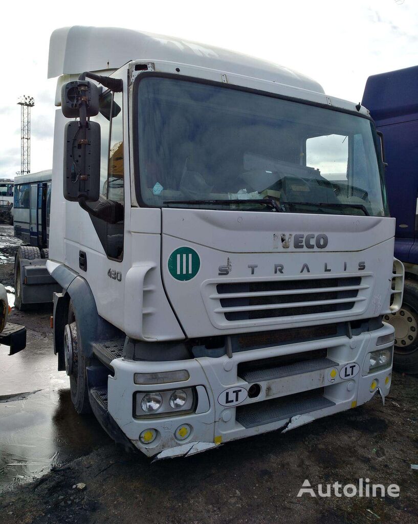 вантажівка шасі IVECO Stralis430 запчастинами