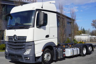 вантажівка шасі Mercedes-Benz Actros 2542 Low Deck 6×2 E6 / Chassis / third steering and lifti