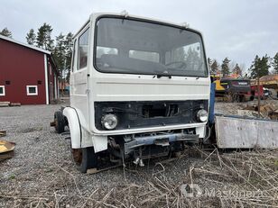 вантажівка шасі Volvo F610