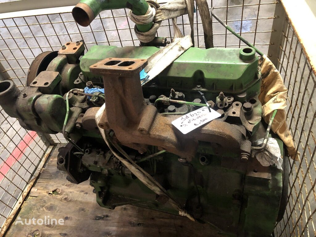 двигатель John Deere 4 cylinder