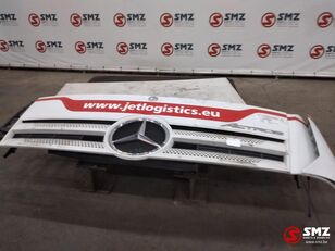 капот Mercedes-Benz Occ motorkap + windgeleider links для тягача