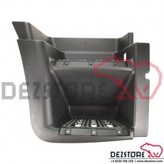 подножка Scara mica dreapta 504368373 для тягача IVECO STRALIS