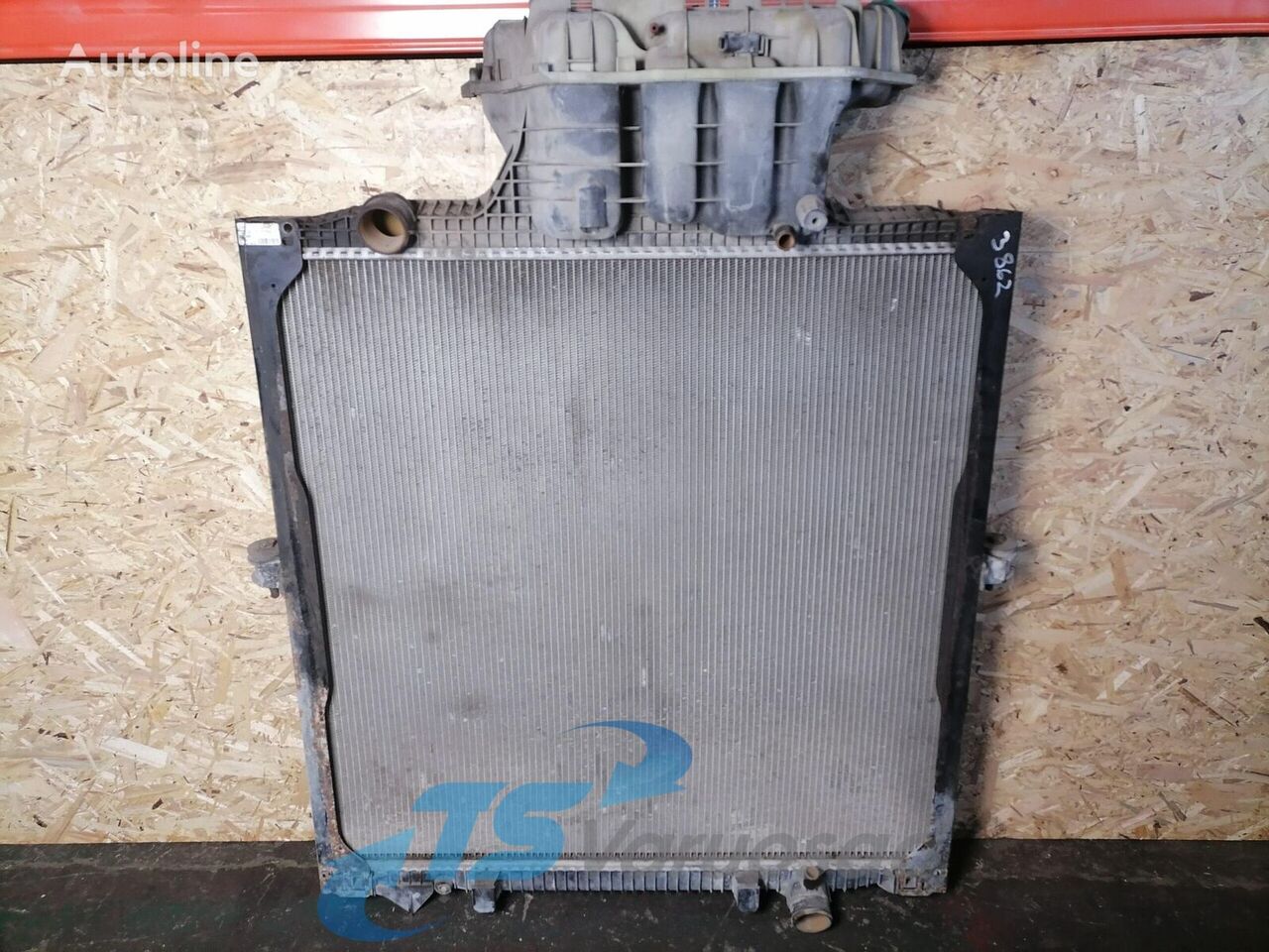 радиатор охлаждения двигателя MAN Cooling radiator 81061016512 для тягача MAN TGA 26.430