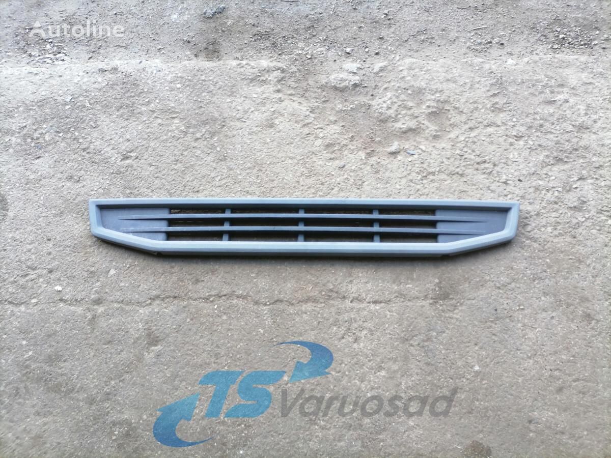 решітка радіатора Volvo Grille panel 82208512 до тягача Volvo FH 4